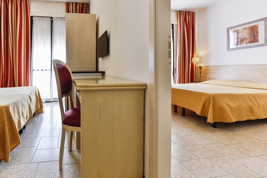 Hotel Avana Mare Rimini Extérieur photo